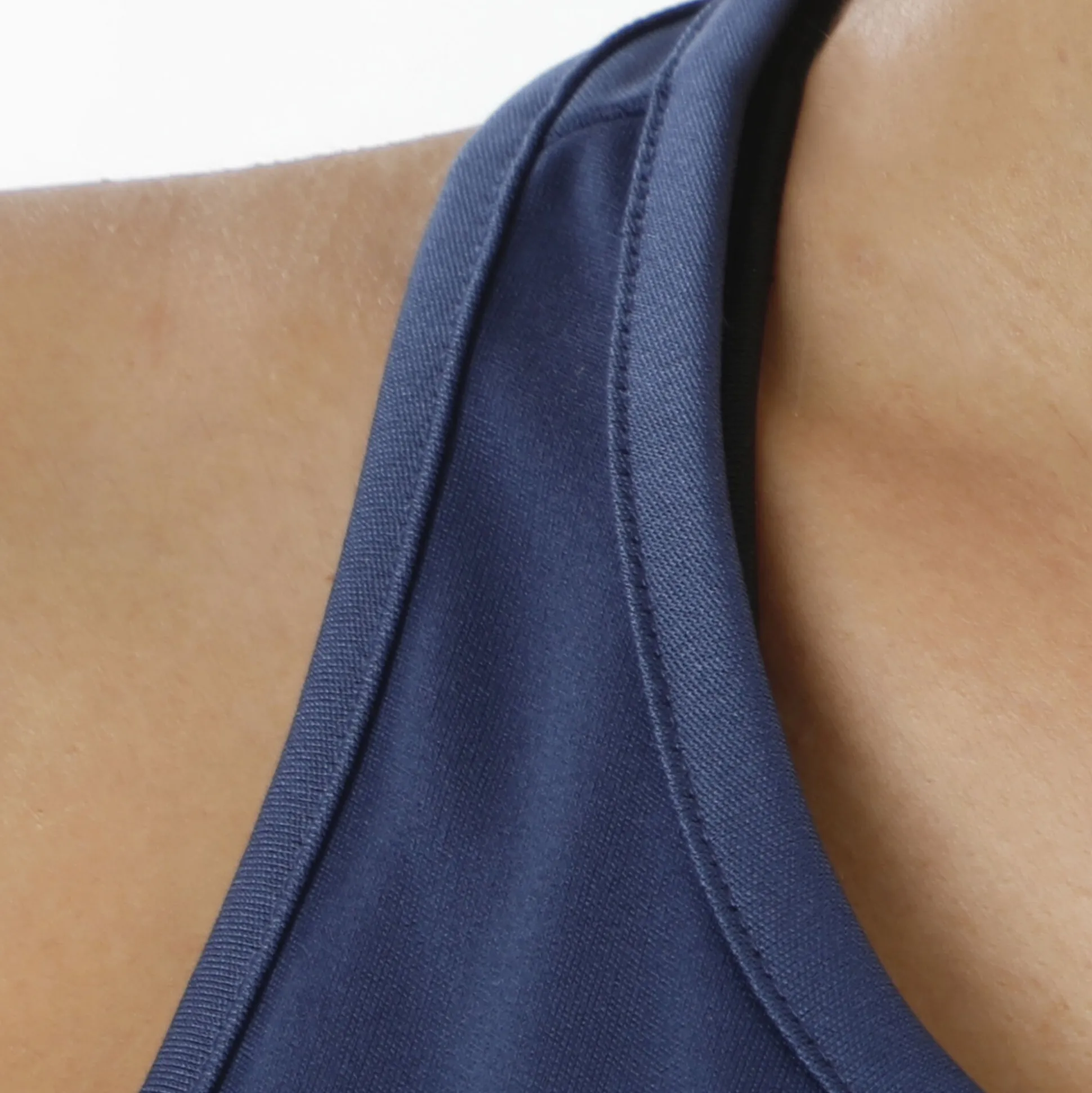 Hot Club Tank Top Women - Dark Blue Tops
