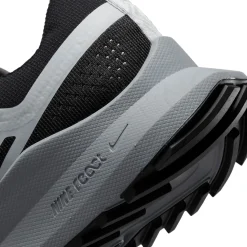 Hot Pegasus Trail 4 Trail Running Shoe Women - Black, Grey Running Shoes