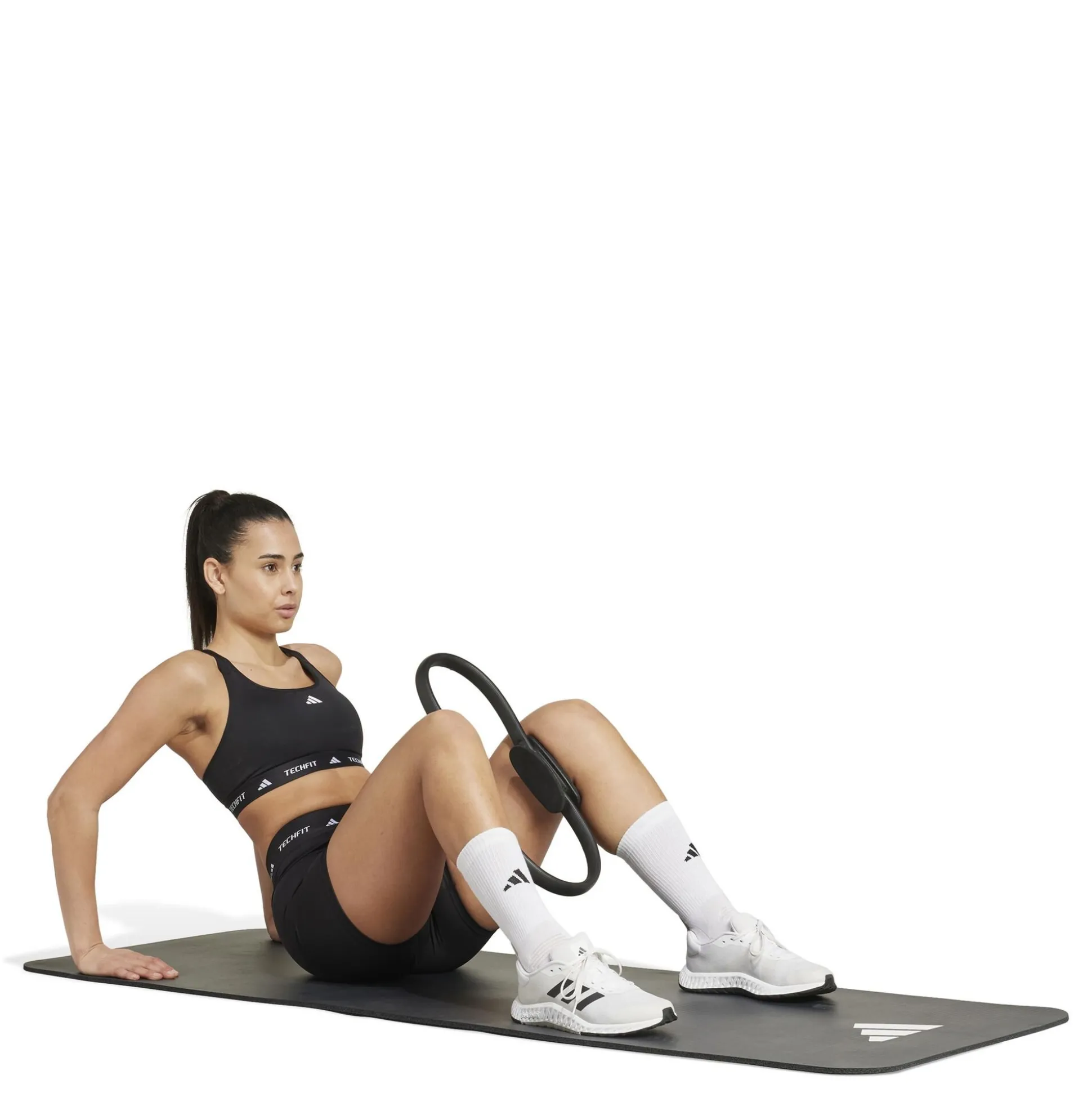 Store Tech-Fit Ball Shorts Women - Shorts