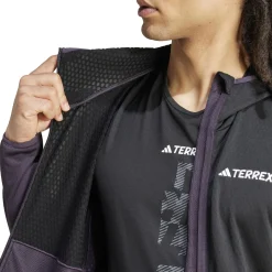 Shop Terrex XPR Light Flatlock Running Jacket Men - Dark Blue Running Clothing