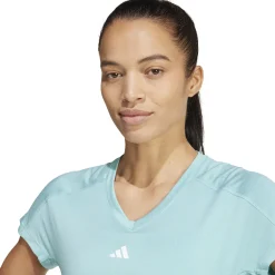 Shop Training Essential MIN T-Shirt Women - Shirts